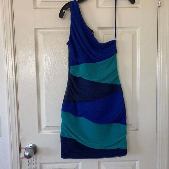 BCBGMAXAZRIA One Shoulder Kira Dress Size Small - Picture 3 of 6